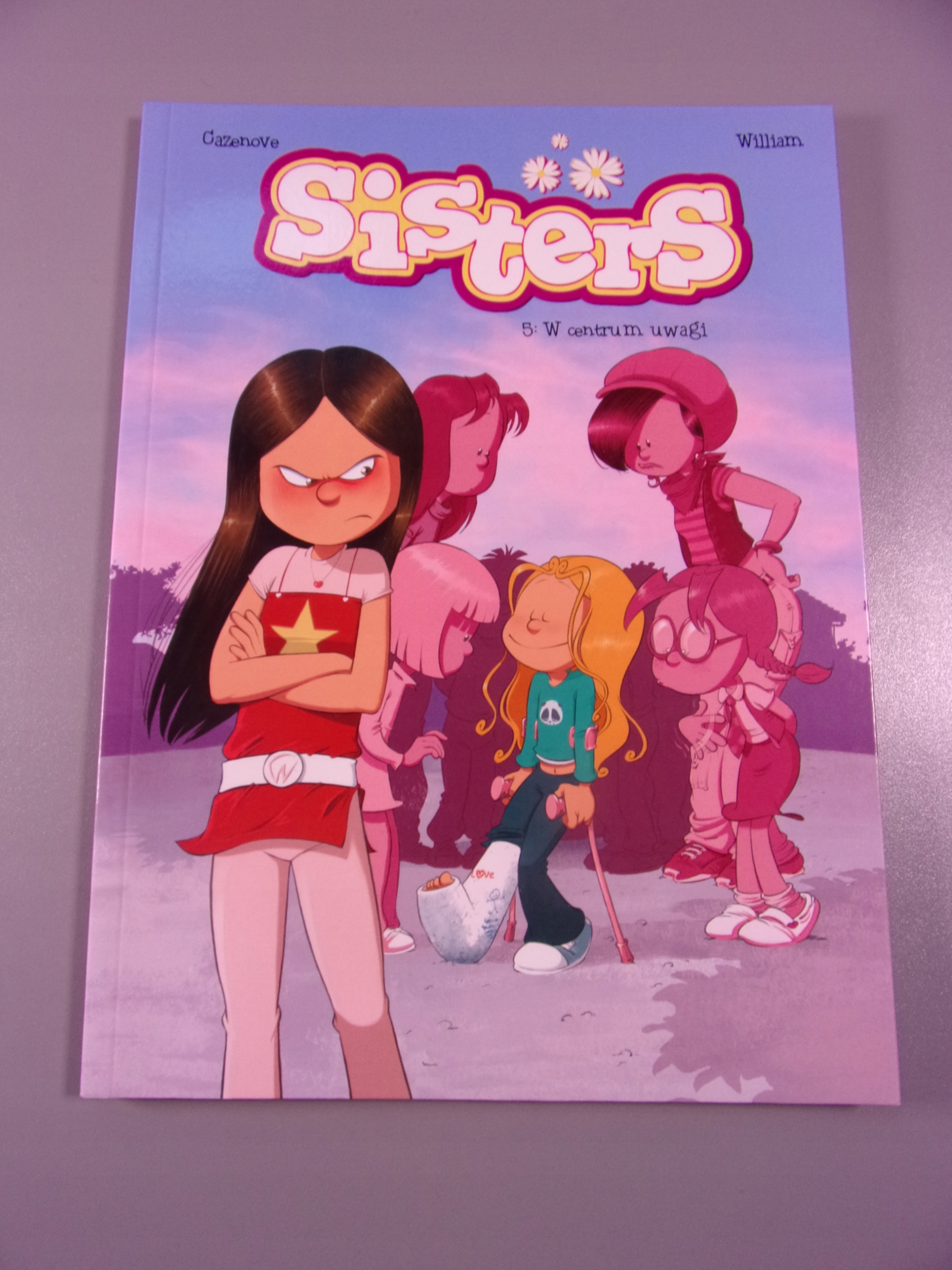 SISTERS 5. W CENTRUM UWAGI 2021 r.