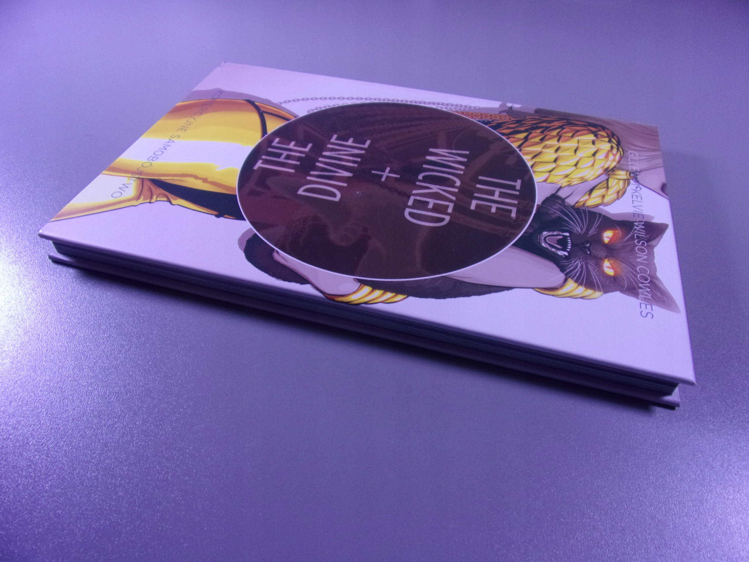 THE WICKED + THE DIVINE 3. KOMERCYJNE SAMOBÓJSTWO wyd. I 2019 r.