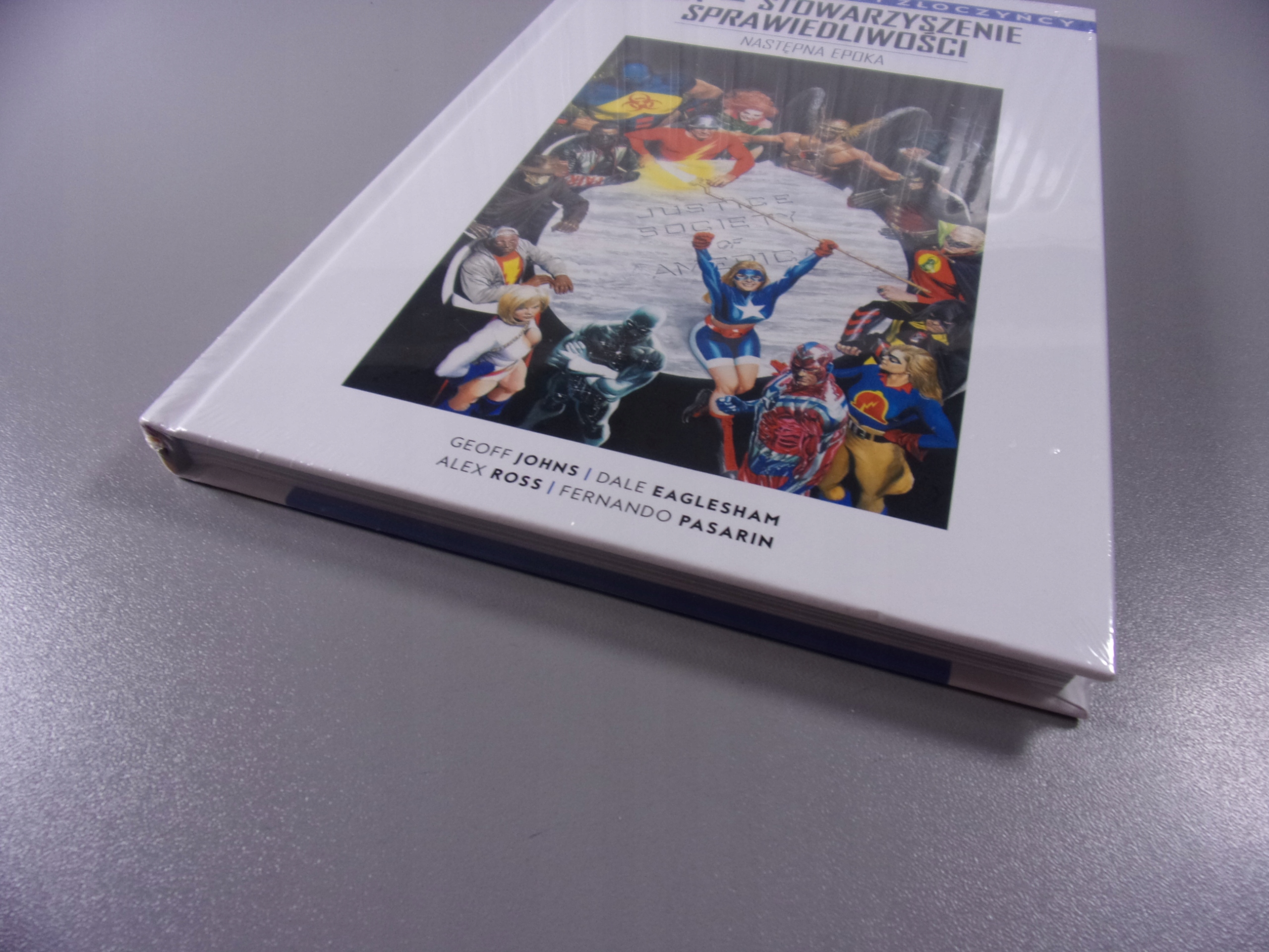 BOHATEROWIE i ZŁOCZYŃCY 50. JSA - STOWARZYSZENIE SPRAWIEDLIWOŚCI NASTĘPNA..