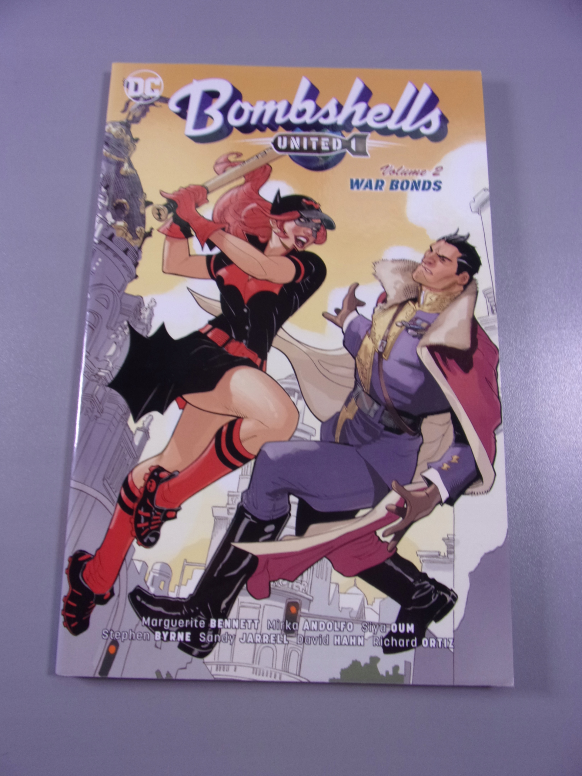 BOMBSHELLS 2. WAR BONDS 2018 r. wyd. anglojęzyczne