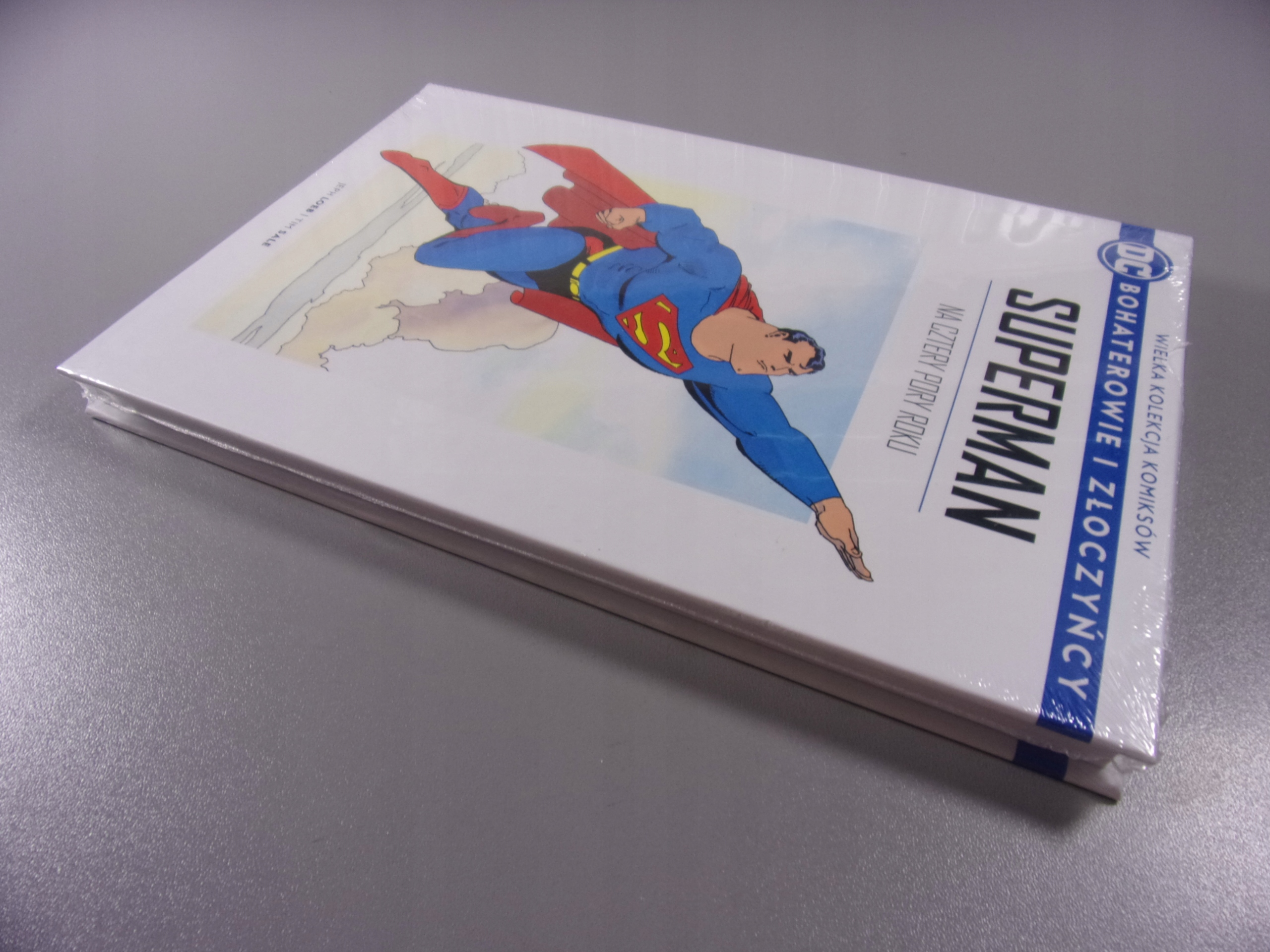 BOHATEROWIE i ZŁOCZYŃCY 39. SUPERMAN NA CZTERY PORY ROKU