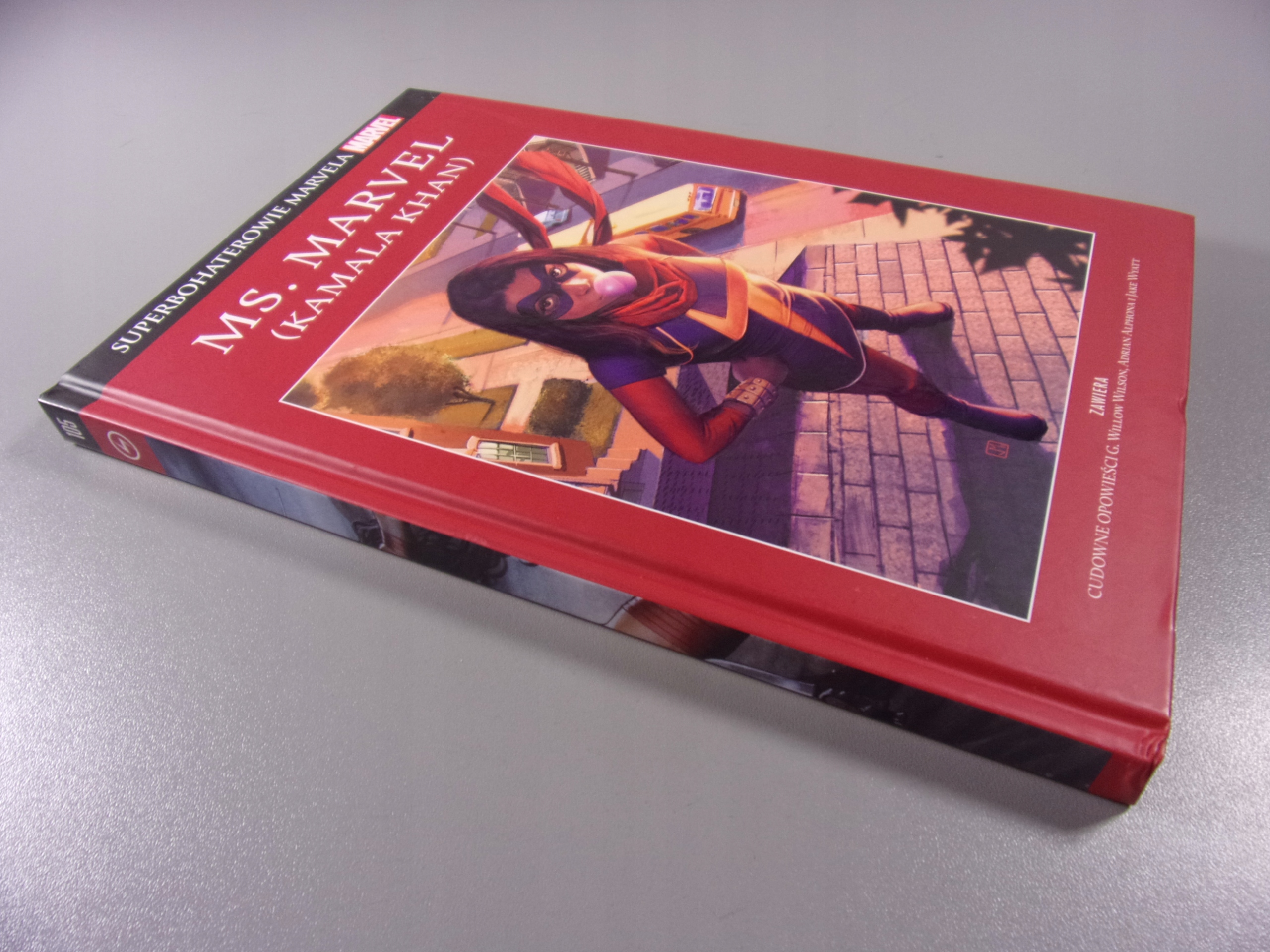 SUPERBOHATEROWIE MARVELA 105. MS. MARVEL