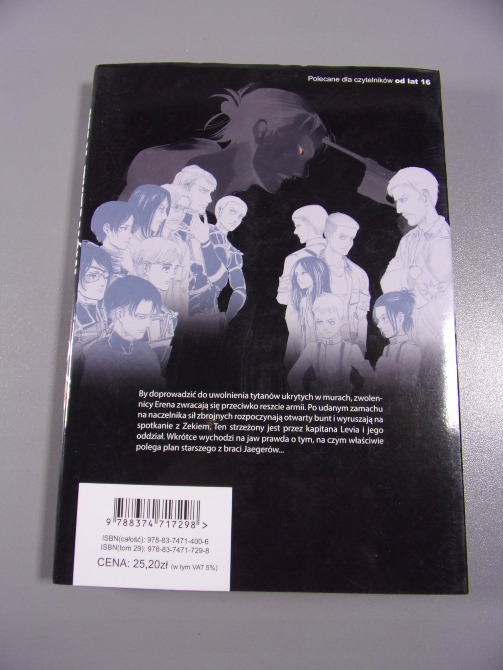 ATAK TYTANÓW tom 29