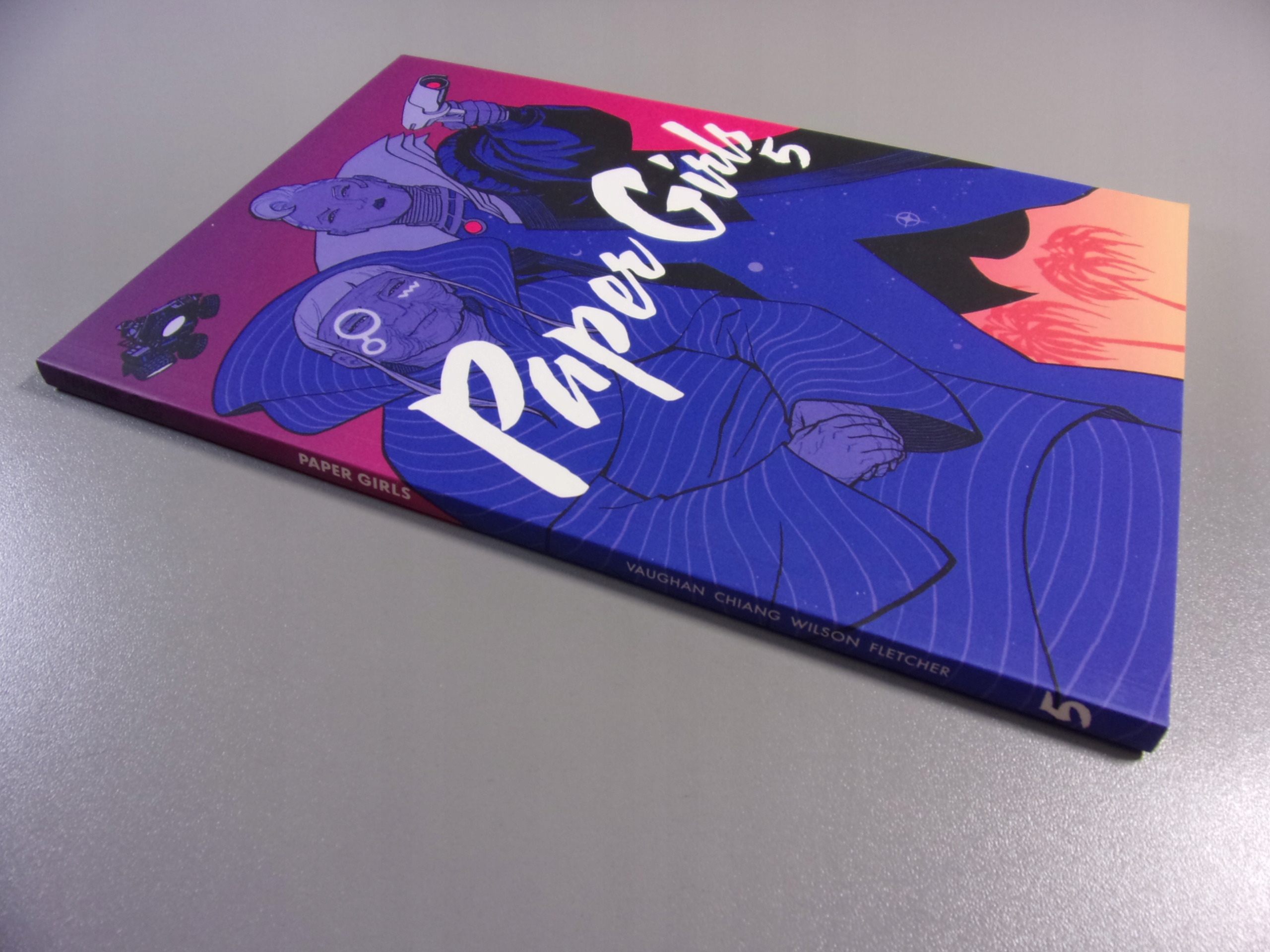 PAPER GIRLS tom 5 wyd. I 2019 r.