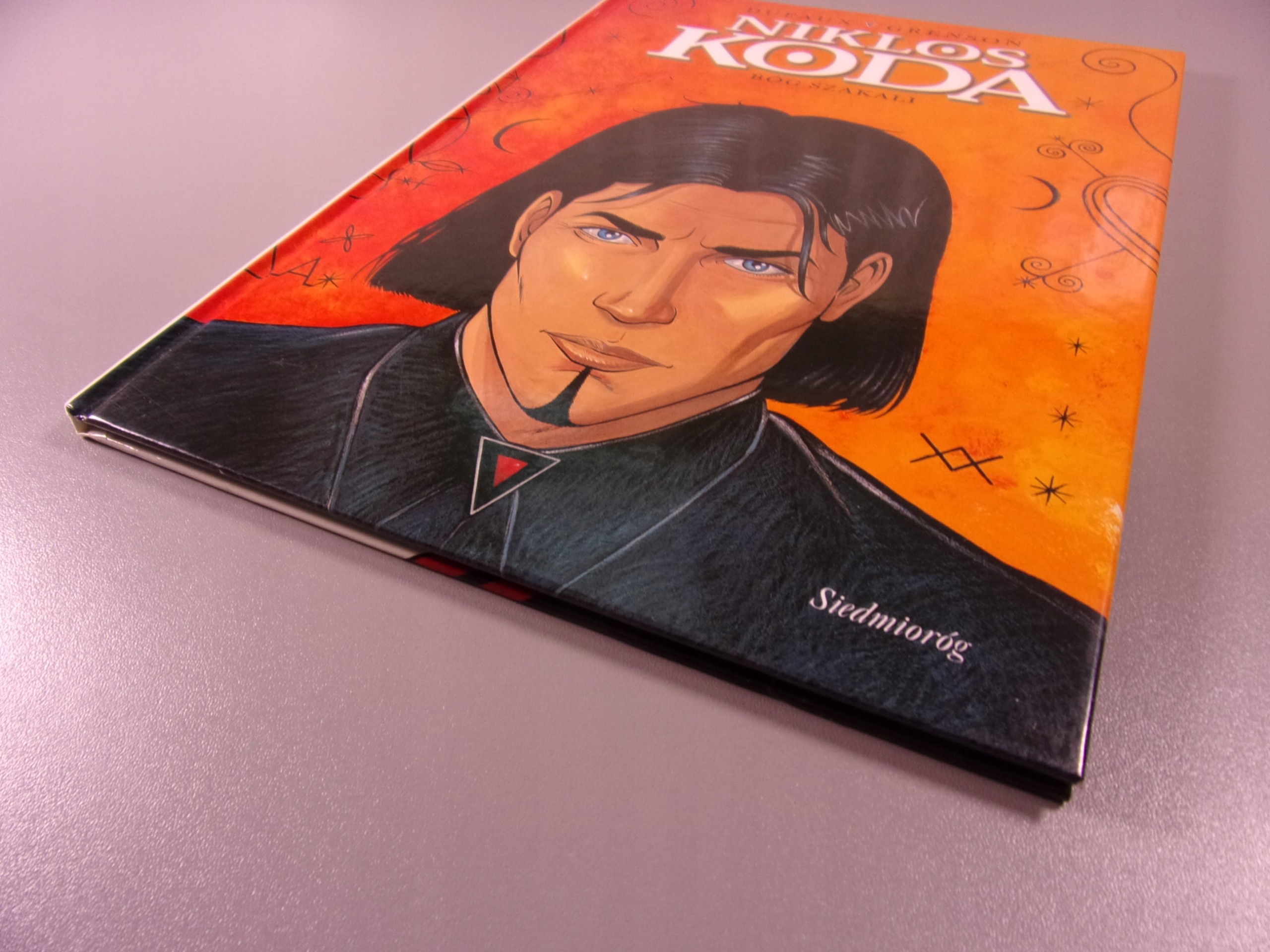 NIKOLAS KODA BÓG SZAKALI wyd. I 2002 r.