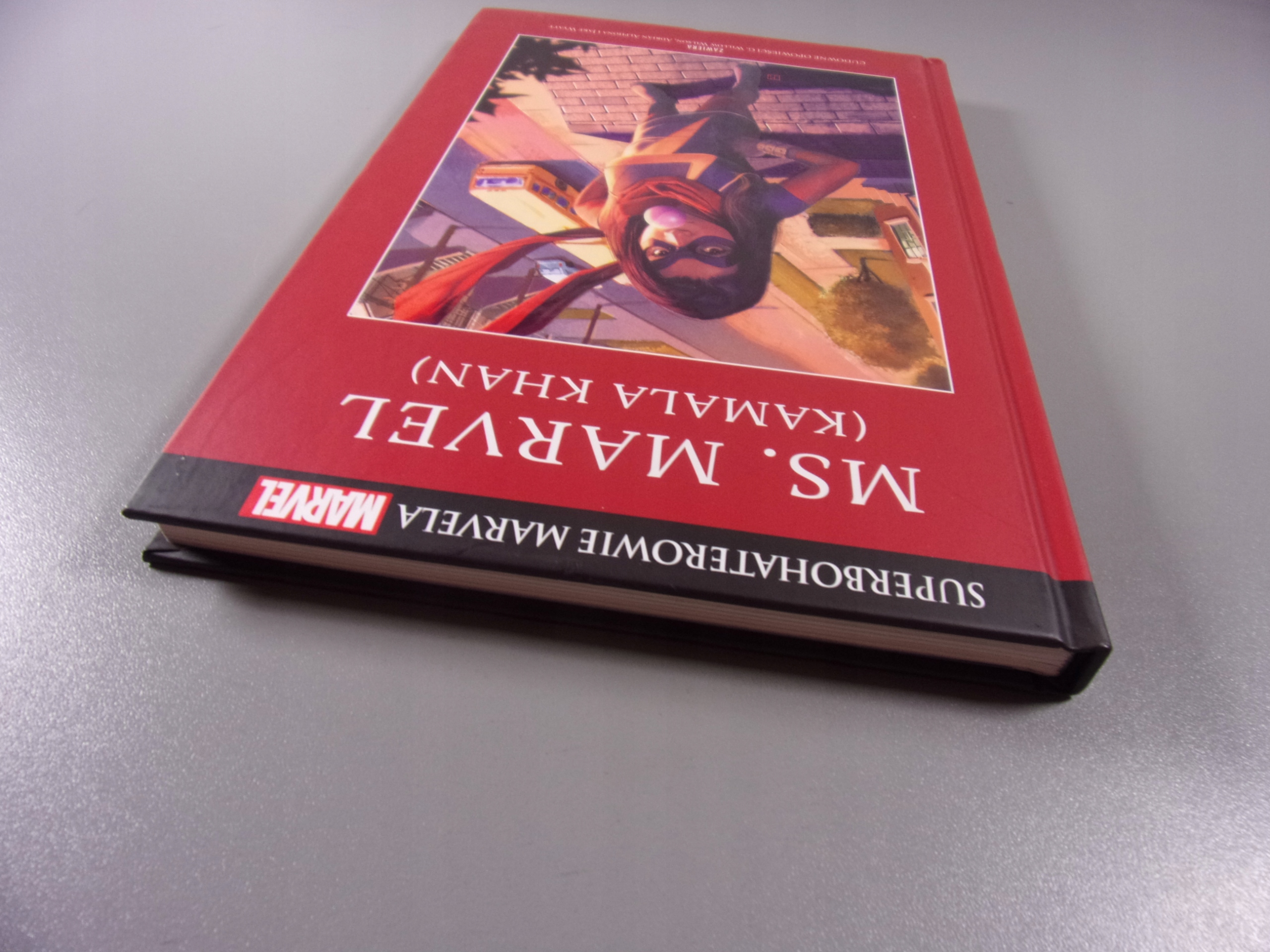 SUPERBOHATEROWIE MARVELA 105. MS. MARVEL