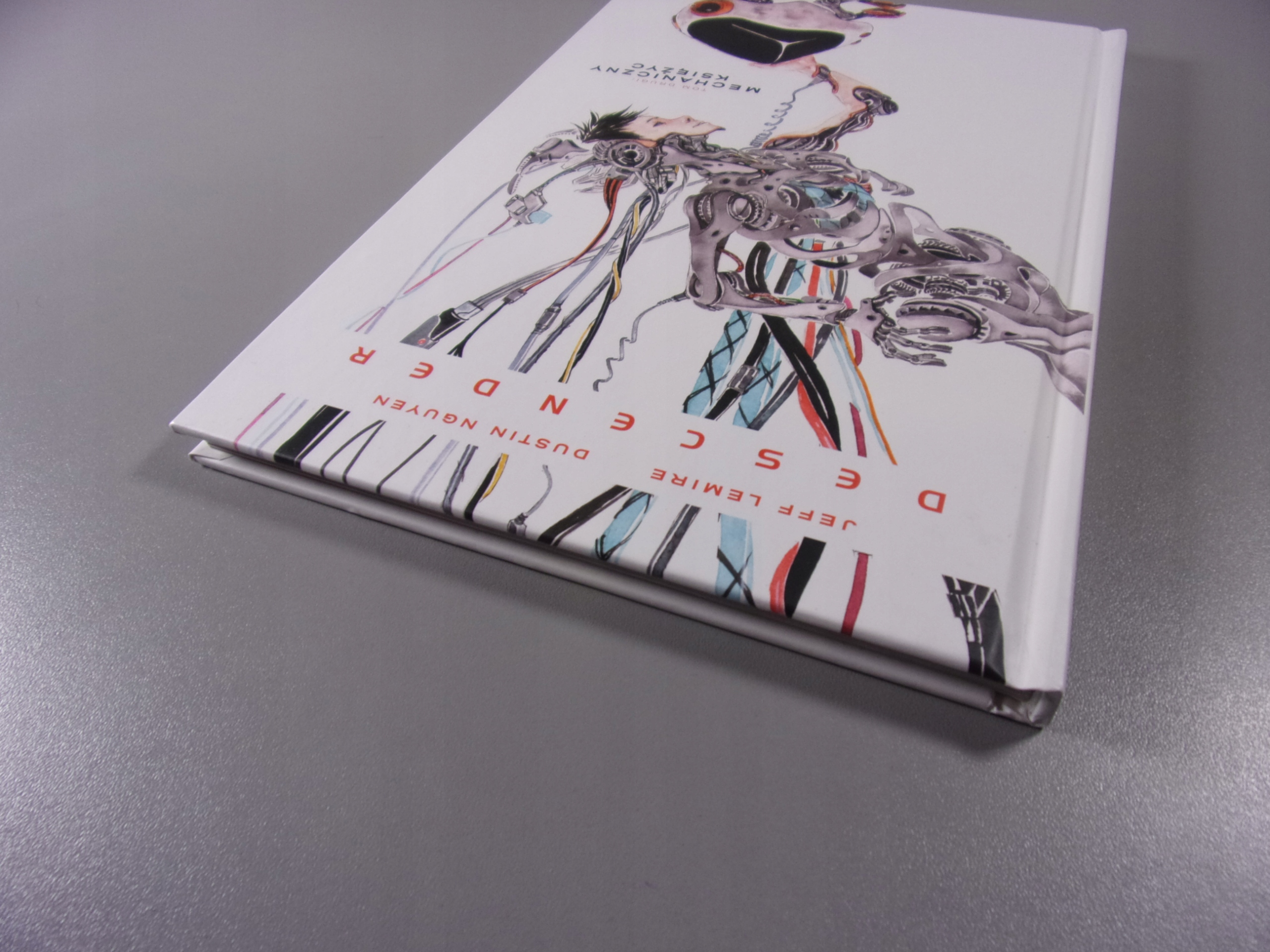 DESCENDER 2. MECHANICZNY KSIEŻYC wyd. I 2018 r.