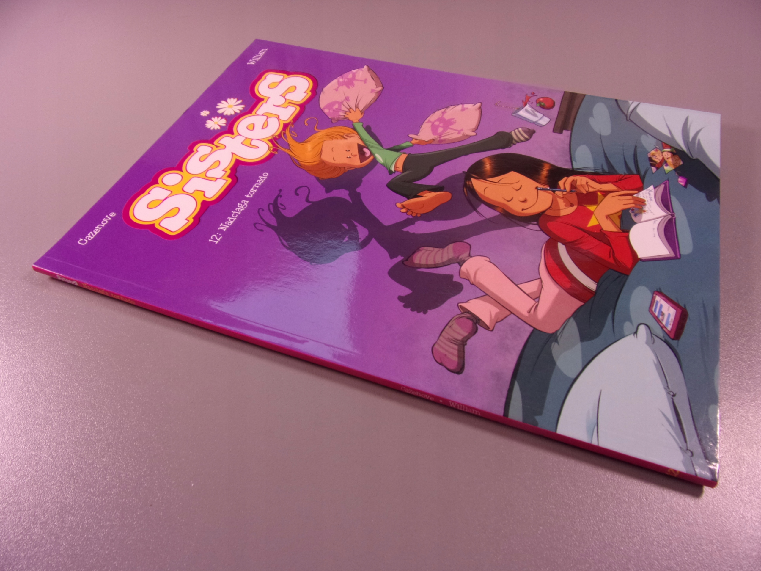 SISTERS 12. NADCIĄGA TORNADO 2021 r.