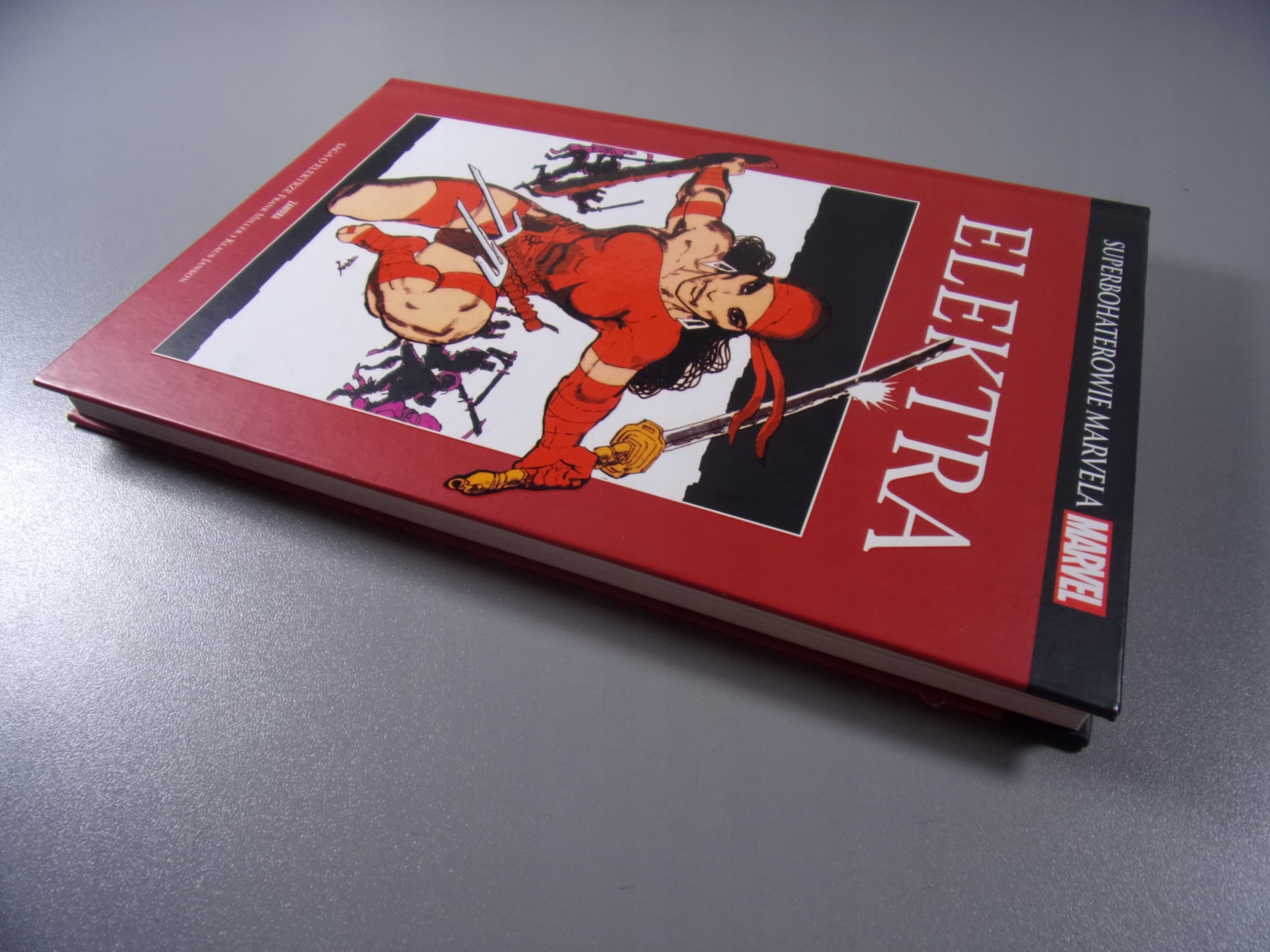 SUPERBOHATEROWIE MARVELA 40. ELEKTRA