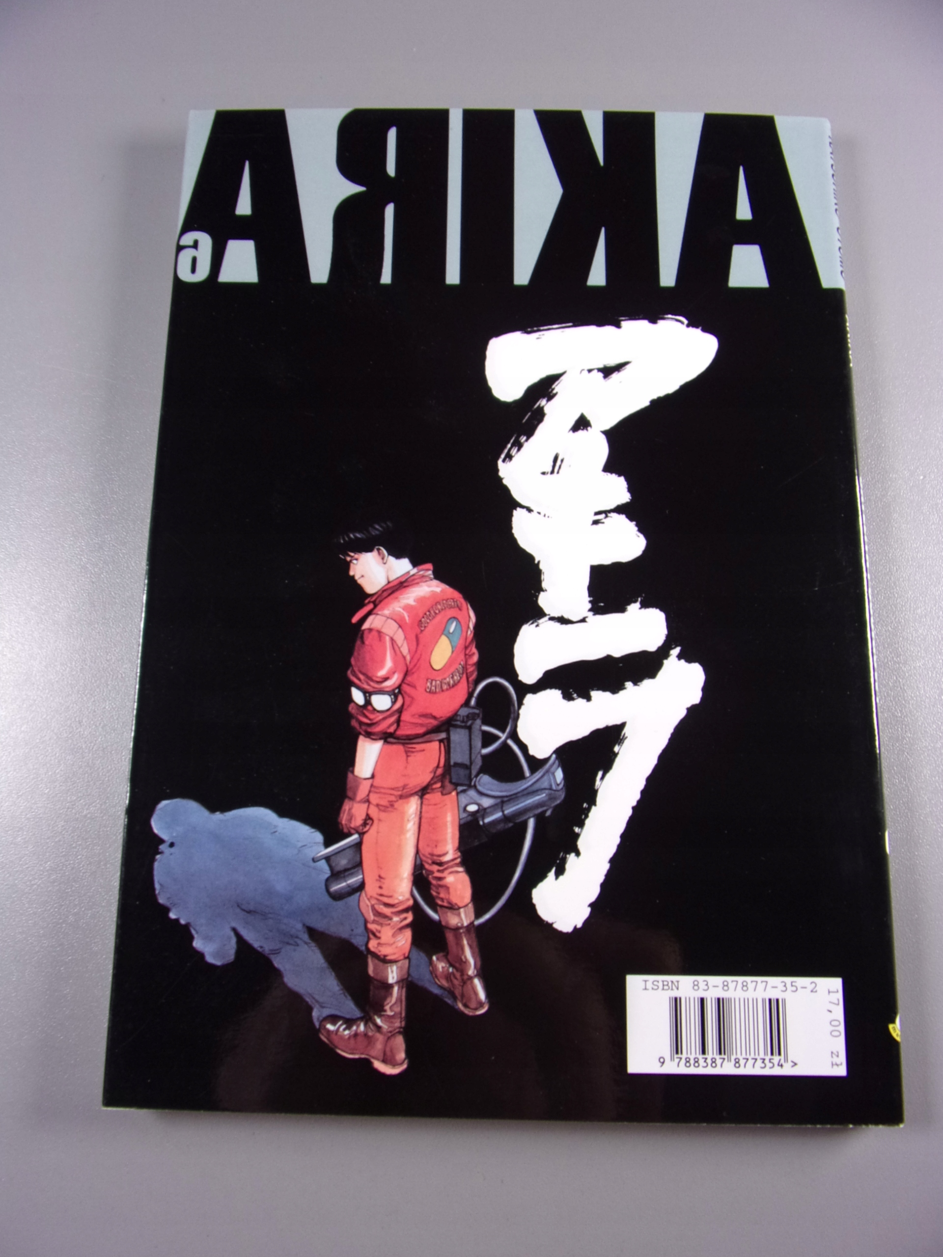 AKIRA 6. SATELITA POŚCIGOWY wyd. I 2000 r.