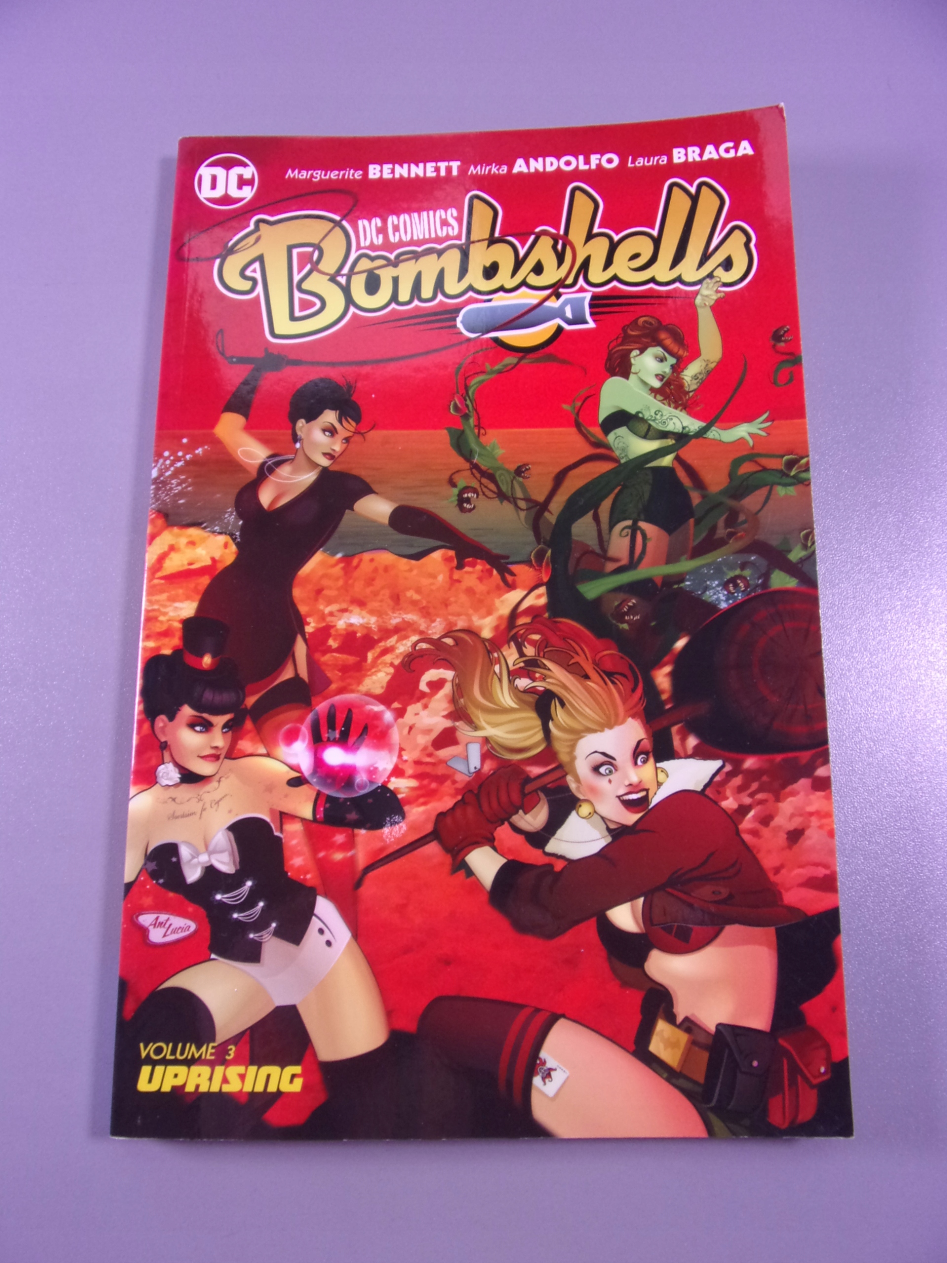 BOMBSHELLS 3. UPRISING 2017 r. wyd. anglojęzyczne